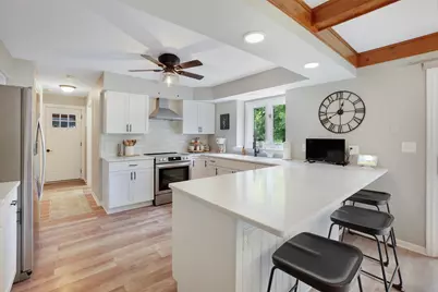 N30W23511  Greenfield Ct, Pewaukee, WI 53072 - Photo 7