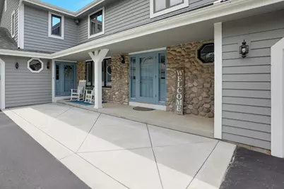 N30W23511  Greenfield Ct, Pewaukee, WI 53072 - Photo 5