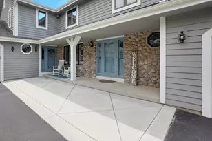 N30W23511 Greenfield Ct, Pewaukee, WI 53072 - Photo 5