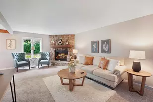 N30W23511 Greenfield Ct, Pewaukee, WI 53072 - Photo 11