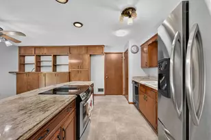3217 Southwood Dr, Racine, WI 53406 - Photo 3