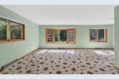 3217  Southwood Dr, Racine, WI 53406 - Photo 13