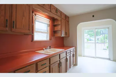 2608 S 26th St, La Crosse, WI 54601 - Photo 7