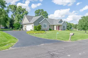 W5158 Hares Foot Rd, Sugar Creek, WI 53121 - Photo 3