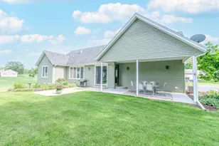 W5158 Hares Foot Rd, Sugar Creek, WI 53121 - Photo 31