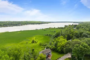 W3647 Lakeview Dr, Geneva, WI 53147 - Photo 5