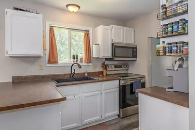 403  Mourning Dove St, Rockland, WI 54653 - Photo 9