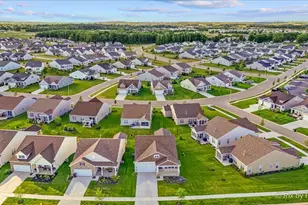 405 Canon Dr, Geneva, WI 53147 - Photo 39