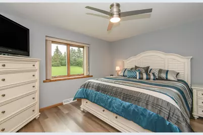 W178N9858  Riversbend Cir #D-95, Germantown, WI 53022 - Photo 13