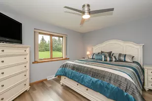 W178N9858 Riversbend Circle, Germantown, WI 53022 - Photo 13