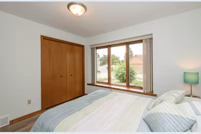 W178N9858  Riversbend Cir #D-95, Germantown, WI 53022 - Photo 17