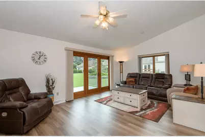 W178N9858  Riversbend Cir #D-95, Germantown, WI 53022 - Photo 9