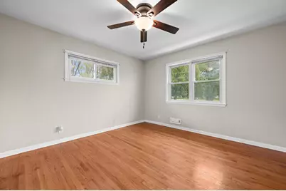 W126N7009  Highland Dr, Menomonee Falls, WI 53051 - Photo 17