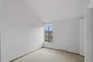 10156 W Kiehnau Ave, Milwaukee, WI 53224 - Photo 17
