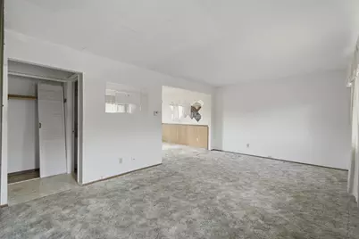 10156 W Kiehnau Ave, Milwaukee, WI 53224 - Photo 13
