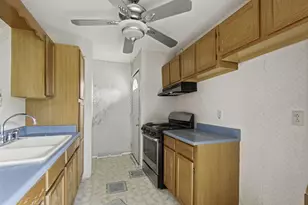 10156 W Kiehnau Ave, Milwaukee, WI 53224 - Photo 7
