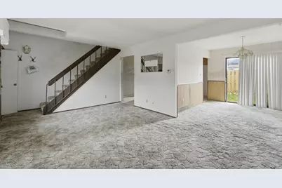 10156 W Kiehnau Ave, Milwaukee, WI 53224 - Photo 11