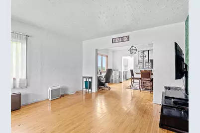 2906  Forest Ave, Two Rivers, WI 54241 - Photo 3