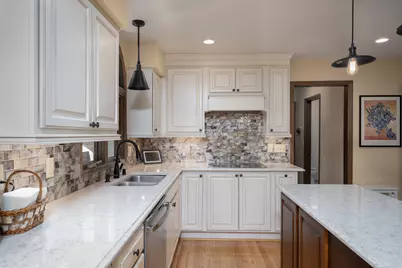 3  Maplewood Ct, Racine, WI 53402 - Photo 5