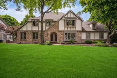 3  Maplewood Ct, Racine, WI 53402 - Photo 1