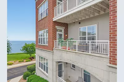 3872 S Lake Dr #209, Saint Francis, WI 53235 - Photo 15