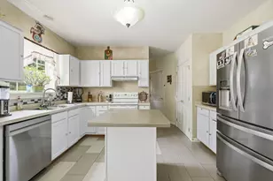 951 River Park Dr, Waukesha, WI 53189 - Photo 7