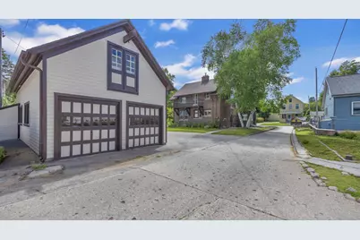 1723 N 3rd St, Sheboygan, WI 53081 - Photo 25
