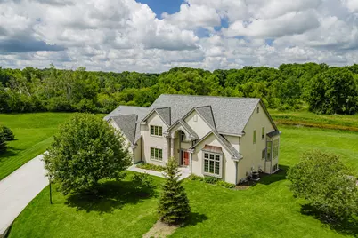 3976  Woodridge Ct, Richfield, WI 53017 - Photo 3