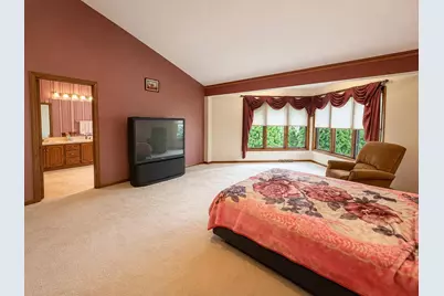 1868  Cypress Dr, Grafton, WI 53024 - Photo 21