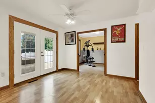 8215 S Wildwood Dr, Oak Creek, WI 53154 - Photo 21