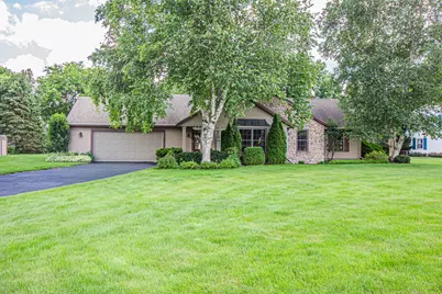 W273S2261  Drumlin Dr, Waukesha, WI 53188 - Photo 1