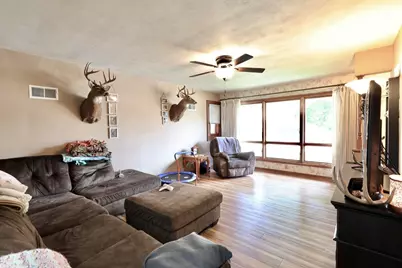 4821  70th St, Kenosha, WI 53142 - Photo 3
