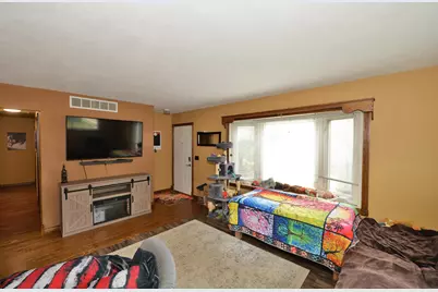 4320  Byrd Ave, Racine, WI 53405 - Photo 3