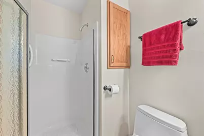 7950 S Cecily Dr, Oak Creek, WI 53154 - Photo 33