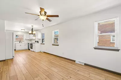 7540  26th Ave, Kenosha, WI 53143 - Photo 9