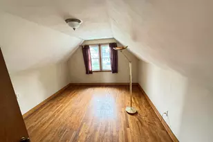 2210 S 56th St, West Allis, WI 53219 - Photo 7
