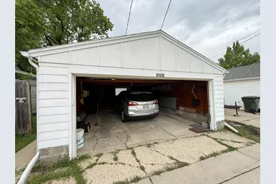 2210 S 56th St, West Allis, WI 53219 - Photo 15