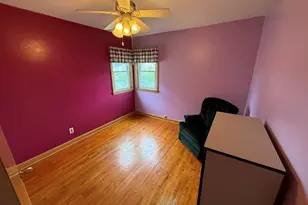 2210 S 56th St, West Allis, WI 53219 - Photo 11