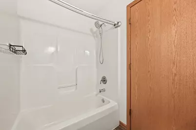 585  Ashley Ave, Port Washington, WI 53074 - Photo 15