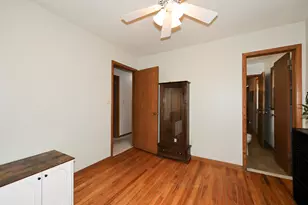 1408 S Emmertsen Rd, Racine, WI 53406 - Photo 19