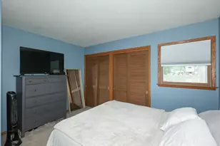 1408 S Emmertsen Rd, Racine, WI 53406 - Photo 15