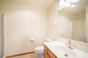1046 River Pl Blvd, Waukesha, WI 53189 - Photo 7
