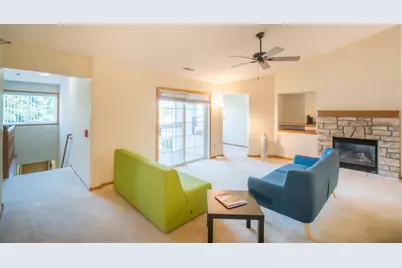 1046  River Place Blvd #8, Waukesha, WI 53189 - Photo 3