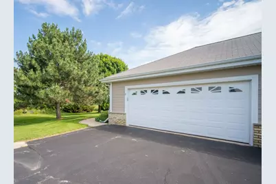 1046  River Place Blvd #8, Waukesha, WI 53189 - Photo 21