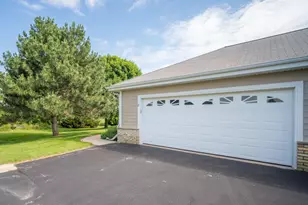 1046 River Pl Blvd, Waukesha, WI 53189 - Photo 21