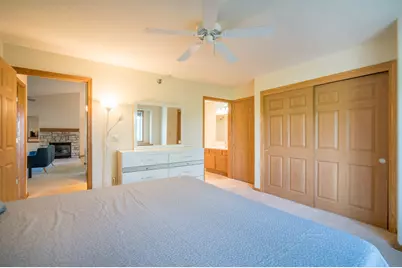 1046  River Place Blvd #8, Waukesha, WI 53189 - Photo 5