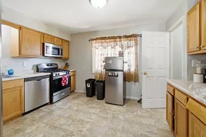 1418  87th St, Kenosha, WI 53143 - Photo 5