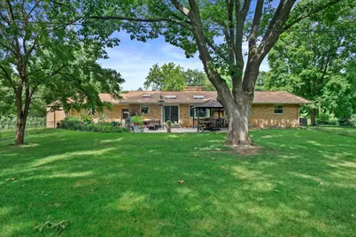 928  Mill Rd, Delafield, WI 53018 - Photo 5