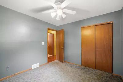 4883  Lois Ln, West Bend, WI 53095 - Photo 17