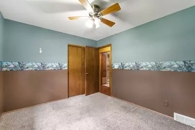 4883  Lois Ln, West Bend, WI 53095 - Photo 13